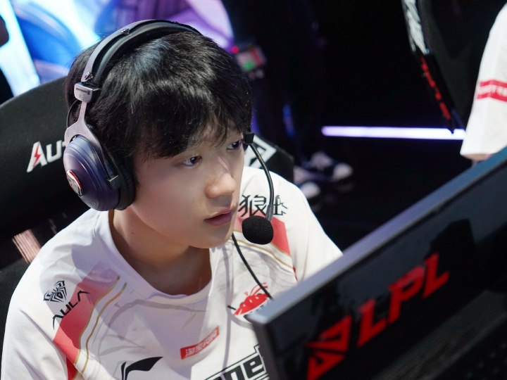 LPL官方分享Shanks人物故事：五年职业首次S赛，没去决赛很是遗憾